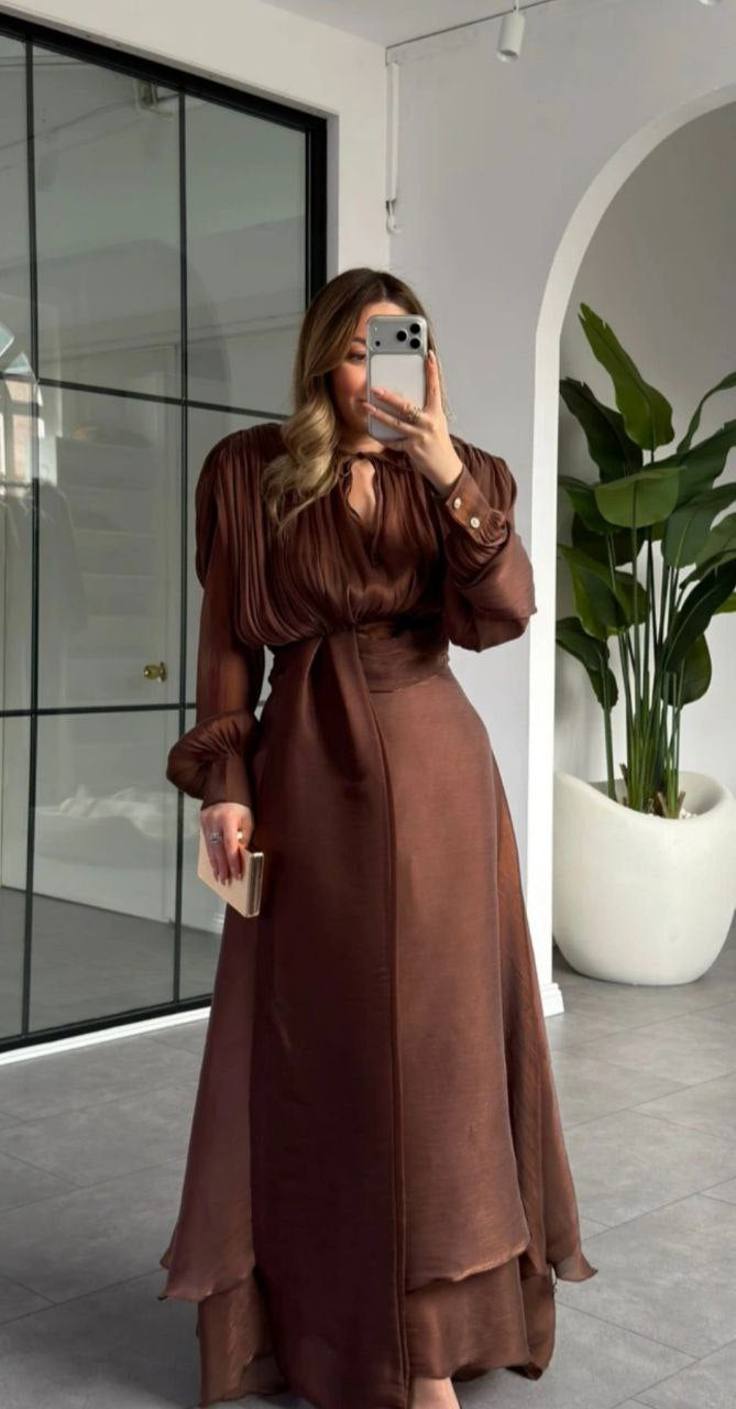 Visneli Robe Longue Plissée Satinée Manches Bouffantes À Lacets