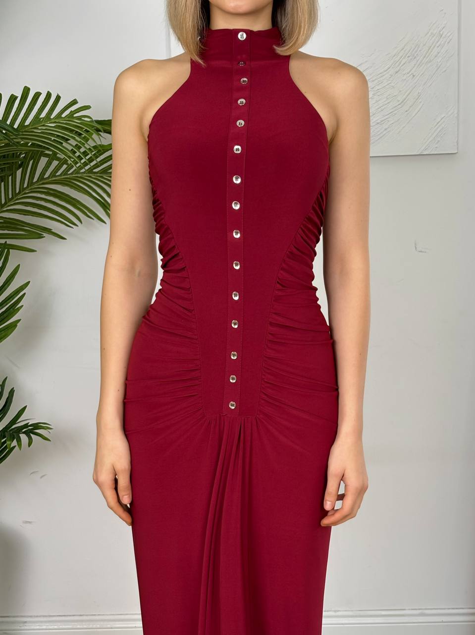 Robe Longue Col Montant Boutons Bijoux