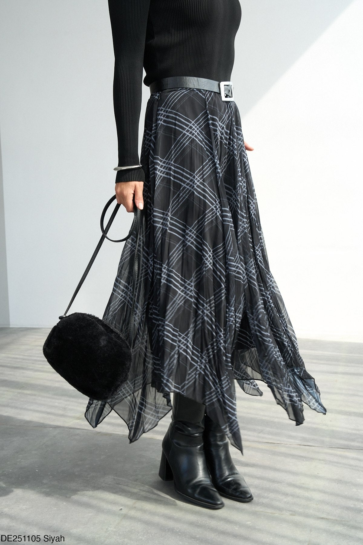 Jupe Midi Plissée à Carreaux Asymétrique