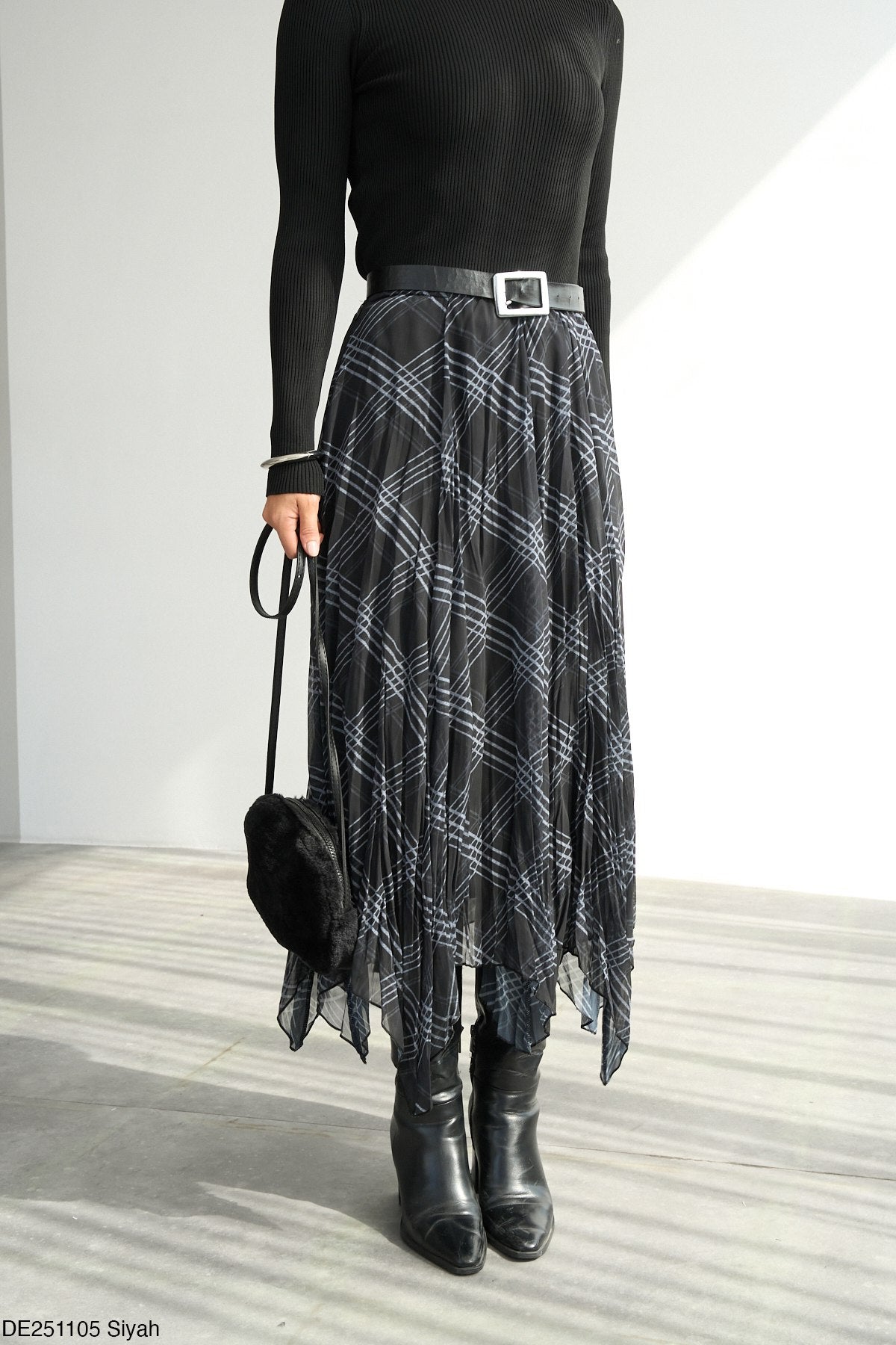 Jupe Midi Plissée à Carreaux Asymétrique