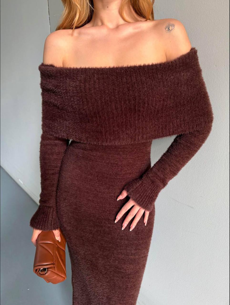 Robe Longue Épaules Dénudées Maille Duveteuse