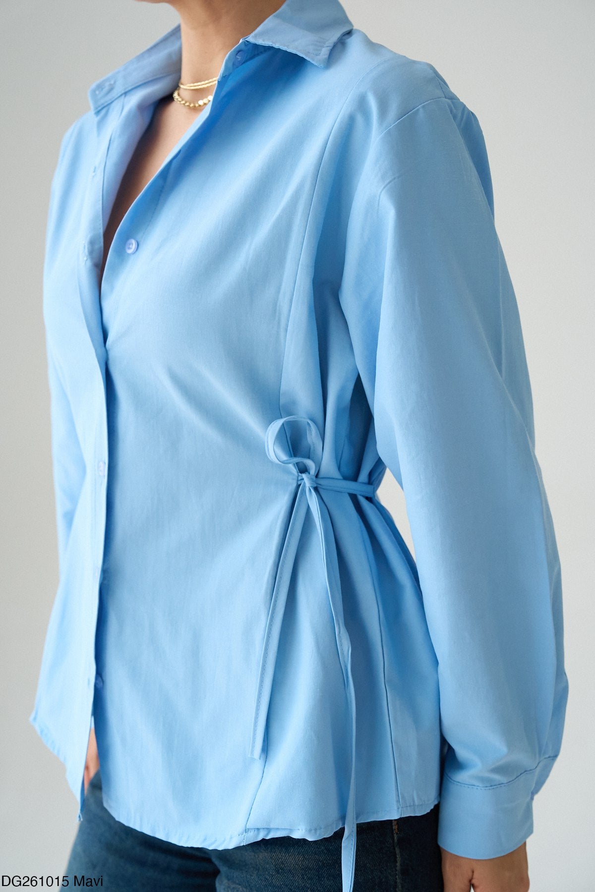 Qari Chemise Cintrée À Ceinture Manches Longues Col Classique